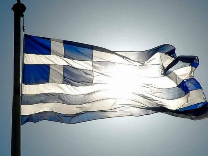 «Παρανοικές διατάξεις, αντινομία, υποκειμενικές ερμηνείες νόμου και κανονιστικών οδηγιών από έναν και μόνο υπάλληλο, συμβάλλουν στην εδραίωση της πεποίθησης ότι ο πολίτης ταλαιπωρείται καθημερινά.»