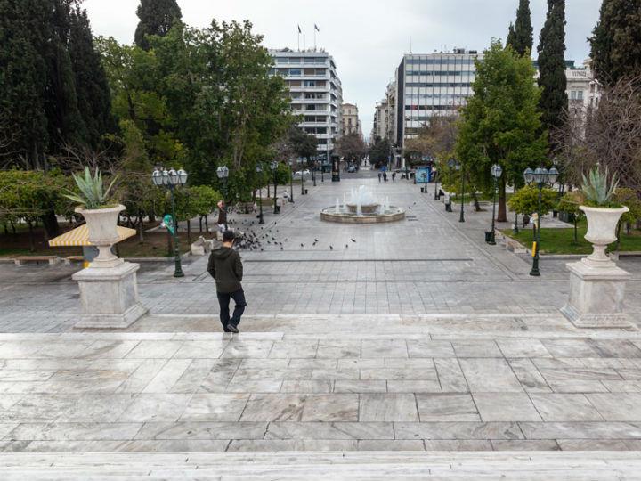 «Για να υπάρχει το ‘’ευ ζην‘’ – ευημερία ή ευδαιμονία, κατά την αριστοτελική έκφραση – πρέπει να υπάρχει το ‘’ζην’’ (ζωή), το οποίο, συνεπώς, αποτελεί το λογικώς πρότερο.»