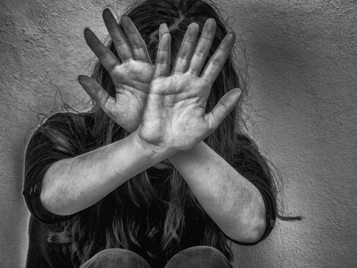 «Είναι φανερό πως η καμπάνια ενημέρωσης για τη στήριξη των γυναικών θυμάτων βίας κινητοποίησε τις ωφελούμενες, καθώς και τα τρίτα πρόσωπα στο να προχωρήσουν σε επικοινωνία με τη γραμμή SOS και να καταγγείλουν τα περιστατικά βίας».