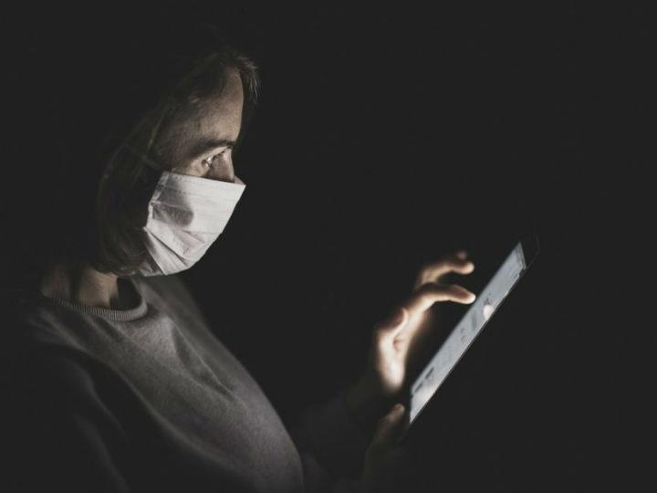 «Δεν είναι εύκολη η λειτουργική και αποτελεσματική διαχείριση της ενημερωτικής λειτουργίας, εάν δεν στοχεύει στην ενεργοποίηση της λογικής σκέψης στους πολίτες, αλλά απευθύνεται στο συναίσθημα και στο θυμικό για την επίτευξη του εντυπωσιασμού και της δημιουργίας του επιδιωκόμενου κοινωνικού κλίματος.»