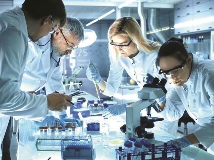 «Σήμερα, η γνώμη των πολιτών τείνει να υπερισχύσει της επιστημονικής γνώσης. Οι καμπάνιες μέσων κοινωνικής δικτύωσης διαδίδονται ατελείωτα μέσω του διαδικτύου και προσπαθούν να καθοδηγήσουν αυτή την άποψη, αληθινή ή ψευδή, λογική ή παράλογη, ειλικρινής ή κακόβουλη.»