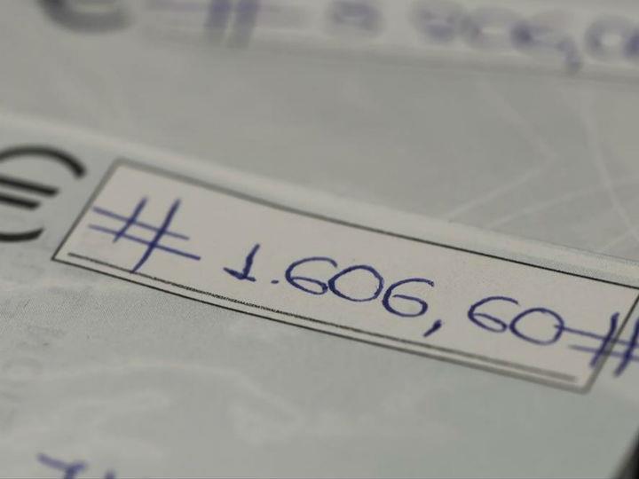 «Η έκδοση ακάλυπτων επιταγών αποτελεί μια διαχρονική μάστιγα, που έχει λάβει ανησυχητικές διαστάσεις. Το ισχύον νομοθετικό πλαίσιο βοηθά, αντί να προστατεύει, διότι επί της ουσίας το χαρτί της επιταγής δεν έχει πλέον καμία ομοιότητα με αυτό των τραπεζογραμματίων.»