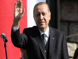 Οι δηλώσεις του ΠτΔ για το αδιαπραγμάτευτο της Συνθήκης της Λοζάνης απαντήθηκαν στη συνέχεια από τον Τ. Ερντογάν, που χρησιμοποίησε το θέμα της εκλογής του Μουφτή της Θράκης προκειμένου να υποστηρίξει την παραβίαση από ελληνικής πλευράς της Συνθήκης.