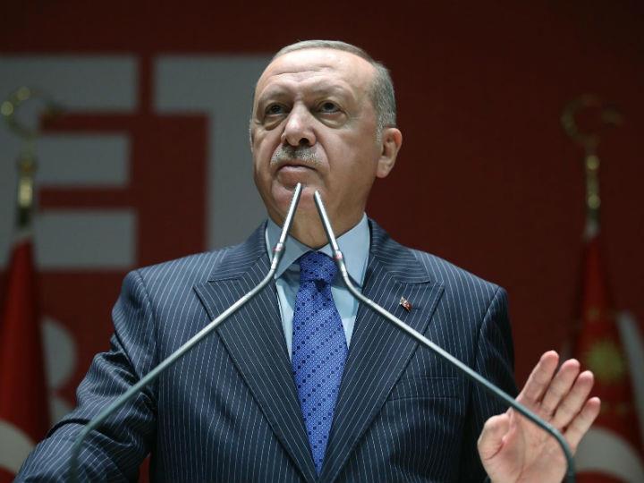 «Ο Ερντογάν ήδη με την απόφασή του να μετατρέψει την Αγία Σοφιά σε τζαμί έδειξε την πρόθεσή του να ηγηθεί τουλάχιστον του σουνιτικού μουσουλμανικού κόσμου και να εκμεταλλευτεί την αποδυνάμωση του Ιράν και τη μείωση της επιρροής του στον σιιτικό κόσμο.»