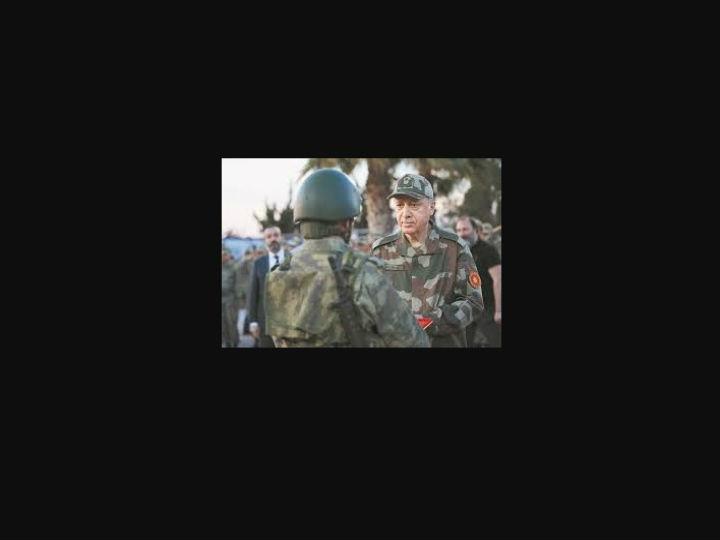 «Όλες αυτές οι χώρες που φέρουν την κατάρα της Αυτοκρατορίας δείχνουν  και μία αποστροφή έως μίσος προς την Ευρωπαική Ένωση καθώς τείνουν να την βλέπουν ως εναλλακτικό μόρφωμα της Αυτοκρατορίας που επιδιώκουν.»