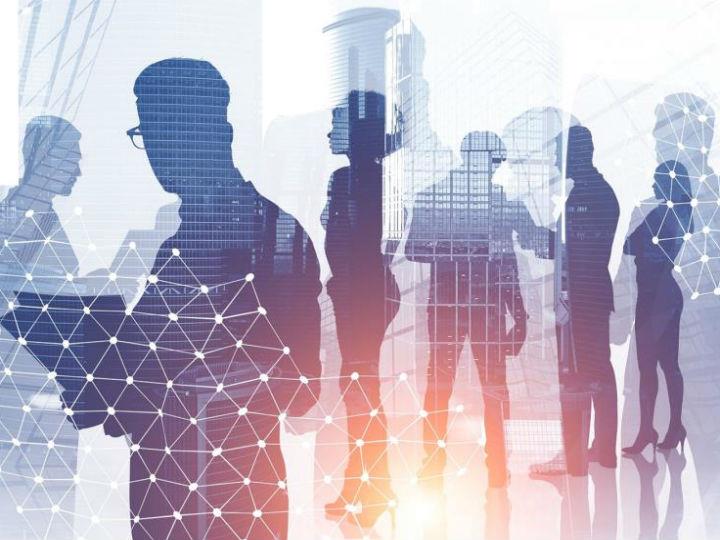 Η εταιρική παθογένεια, που στο τελικό της στάδιο οδηγεί µια εταιρεία σε πτώχευση, το διοικητικό της συμβούλιο στον προθάλαμο του Πρωτοδικείου, τους εργαζομένους στον δρόμο και τους πιστωτές µε άδεια χέρια, αποτελεί ένα προσφιλές πεδίο έρευνας για την ακαδημαϊκή και τη χρηματοπιστωτική κοινότητα.