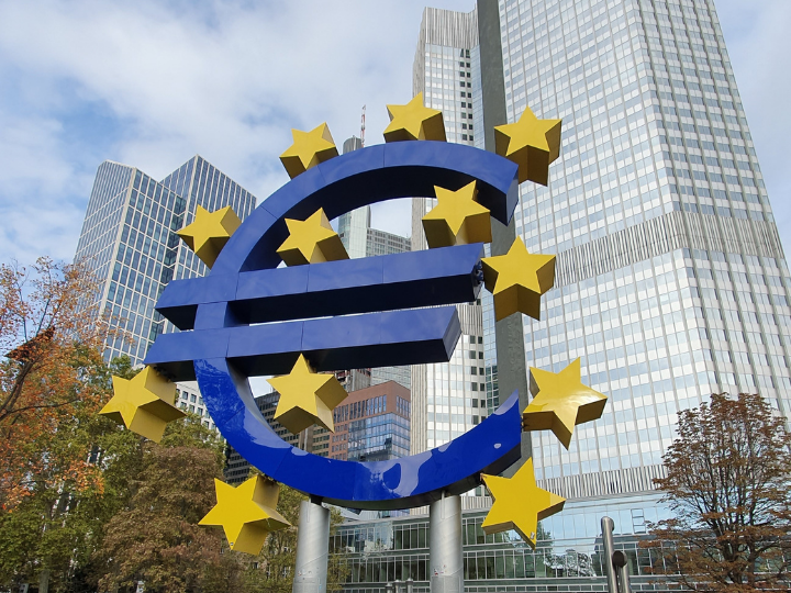 Η κίνηση της Μόσχας θα προκαλέσει κυρώσεις από την ΕΕ εναντίον της και η Ρωσία είναι πιθανό να απαντήσει με αντικυρώσεις.