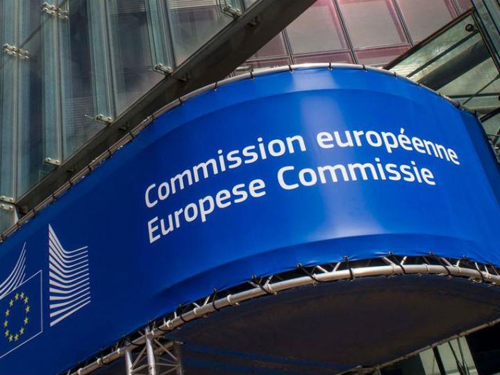 «Πλέον γνωρίζουμε περισσότερα για τον ιό, αλλά καθήκον μας είναι να παραμένουμε σε εγρήγορση και να δρούμε προληπτικά. Το σύνολο μέτρων που παρουσιάστηκε σήμερα αποσκοπεί στην αντιμετώπιση νέων πιθανών επιδημικών εξάρσεων της νόσου COVID-19...»