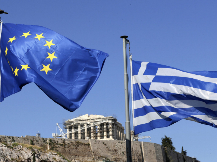 «Στους βασικούς στόχους της κυβέρνησης είναι από φέτος να πετύχει υψηλούς και διατηρήσιμους ρυθμούς ανάπτυξης πάνω από 3% με επιστροφή σε ρεαλιστικά πρωτογενή πλεονάσματα από το 2023.»