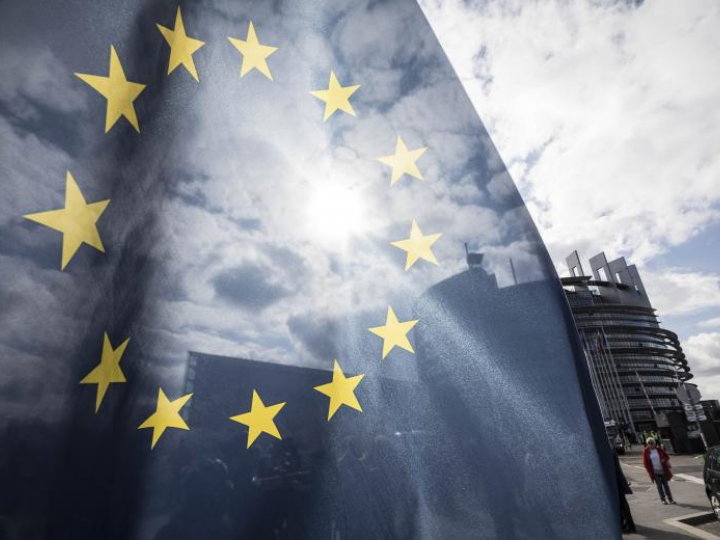 Το 25% των κονδυλίων θα διατεθεί για την κοινωνική ένταξη, συμπεριλαμβανομένης της κοινωνικοοικονομικής ένταξης των μειονεκτουσών ομάδων.