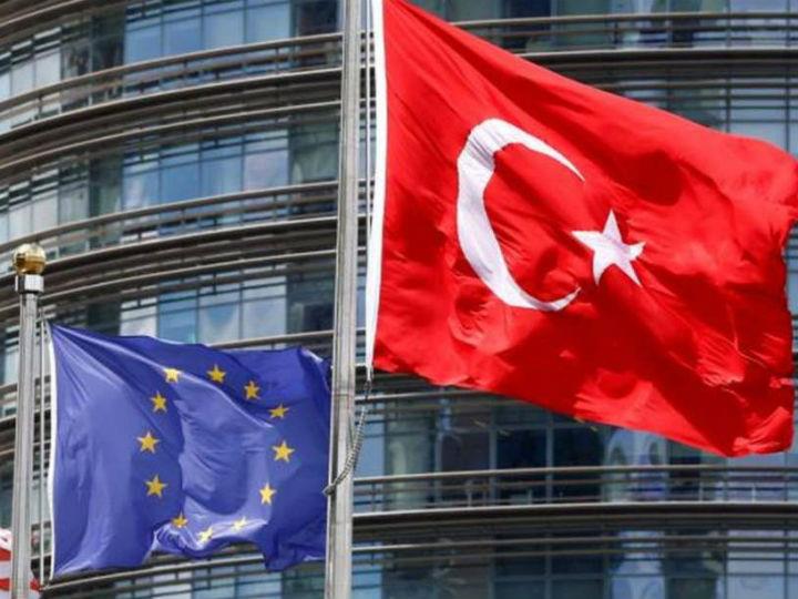 Σε πρόσφατη συνέντευξή του στο γερμανικό περιοδικό «Σπίγκελ», ο ύπατος εκπρόσωπος για θέματα εξωτερικής πολιτικής Ζοζέπ Μπορέλ χαρακτήρισε την Τουρκία ως σημαντικότερο πρόβλημα για την εξωτερική πολιτική της Ευρωπαϊκής Ένωσης.