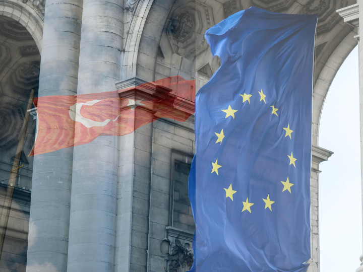Υπό το φως των πρόσφατων εξελίξεων, ίσως είναι καιρός η Ευρωπαϊκή Ένωση να ξανασκεφθεί την Τελωνειακή Ένωση με την Τουρκία.