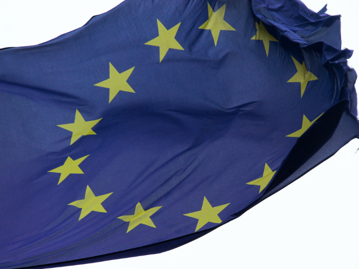 «Στις πολιτικές παρενέργειες του Brexit θα πρέπει βέβαια να προστεθεί και η αβεβαιότητα που έχει εγείρει γύρω από τη βιωσιμότητα του Ηνωμένου Βασιλείου».