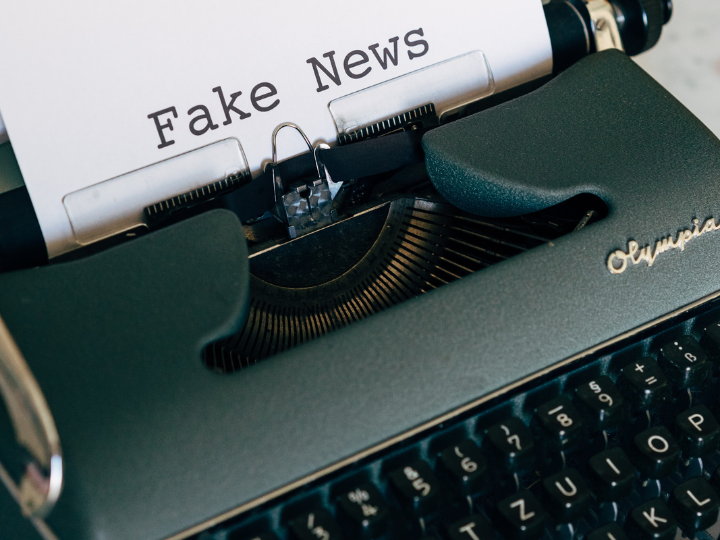 Δεν κινδυνεύει η ελευθερία σκέψης από την απαγόρευση της πληροφόρησης από τον Big Brother του George Orwell, αλλά από την πληθωρική πληροφόρηση, που δεν μπορεί ο καθένας να την ελέγξει και να αντιμετωπίσει.