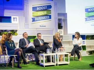 Η πλατφόρμα αποτελεί ένα αποτελεσματικό κανάλι επικοινωνίας με υφιστάμενους και δυνητικούς πελάτες, συμπεριλαμβανομένης της πλειοψηφίας των ατόμων που έχουν κινητά και χρησιμοποιούν το Facebook. Στην Ελλάδα, ο αριθμός των ατόμων αυτών ανέρχεται σε 3.8 εκατομμύρια το μήνα. Οι στατιστικές δείχνουν ότι το 89% των ατόμων που χρησιμοποιούν το Facebook στην Ελλάδα είναι συνδεδεμένα με την εταιρική σελίδα τουλάχιστον μίας μικρής ή μικρομεσαίας επιχείρησης. 