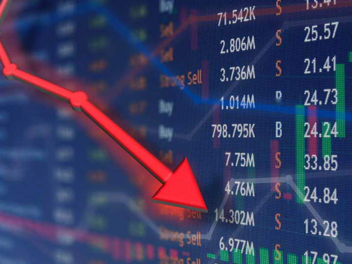 «Το πλήγμα θα είναι βαρύτατο φέτος, αλλά η ελληνική οικονομία προβλέπεται να αναρρώσει δυναμικά το 2021.»