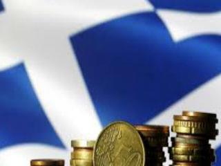 Σύμφωνα με τον ΙΟΒΕ, το οικονομικό κλίμα και η καταναλωτική εμπιστοσύνη υποχωρούν, καθώς οι προβλέψεις των νοικοκυριών για το 2017 είναι ιδιαίτερα απαισιόδοξες. Ειδικώτερα στη Βιομηχανία, στις Υπηρεσίες, στις Κατασκευές, το κλίμα είναι απαισιόδοξο και μόνο στο Λιανεμπόριο είναι θετικές οι προσδοκίες, για την βραχυπρόθεσμη όμως εξέλιξή τους. 