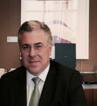 Ο κλάδος της εστίασης στην Ελλάδα έχει αποδείξει ότι έχει ισχυρές αντοχές, καθώς, παρά την κρίση συνεχίζει να αποτελεί δυναμικό κλάδο στην ελληνική και την ευρωπαϊκή μεταποίηση, σε αυτόν περιλαμβάνονται δραστηριότητες που αφορούν τη διατροφική αλυσίδα, καθώς και δραστηριότητες που αφορούν τη διασκέδαση-αναψυχή και έναν εκ των βασικότερων πυλώνων ανάπτυξης της ελληνικής οικονομίας, τόνωσης της απασχόλησης και προσέλκυσης επενδύσεων. 