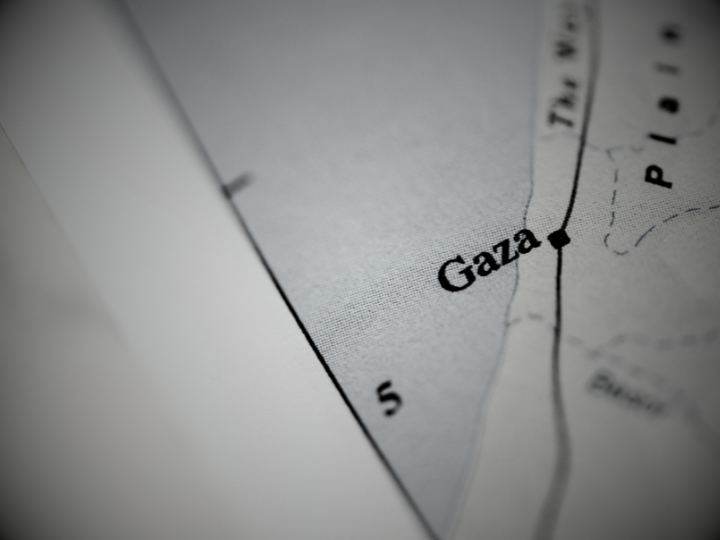 Σύμφωνα με εκτιμήσεις της Γαλλικής Κεντρικής Τράπεζας, μόνο στη Γαλλία, οι καταθέσεις ανθρώπων της Χαμάς ξεπερνούν τα 3 δισ. ευρώ, όταν στη Γάζα χρόνια τώρα, κυριαρχεί η απόλυτη φτώχεια.