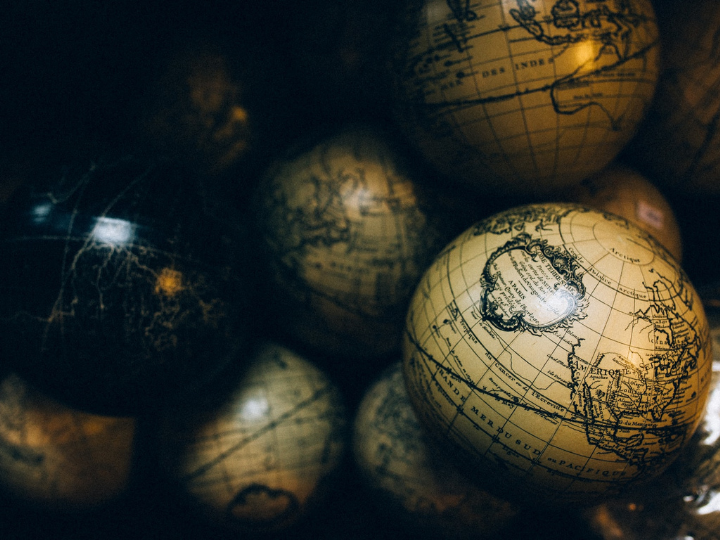 Μετά το σύμφωνο φιλίας Βενιζέλου – Κεμάλ (1930) επισφραγίστηκε η ειρήνη και εξέλιπε ο λόγος που καθόρισε τον περιορισμό ανάπτυξης στρατού στα νησιά.