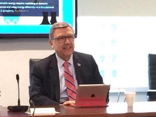 Ο επίτιμος Πρόεδρος του Ελληνοαμερικανικού Εμπορικού Επιμελητηρίου Γιάννος Γραμματίδης σε προγραμματισμένη επίσκεψή του στις ΗΠΑ είχε σειρά εκδηλώσεων κι επαφών με σκοπό την ενημέρωση της αμερικανικής κυβέρνησης και της κοινής γνώμης για την δραματική οικονομική κατάσταση της Ελλάδας.