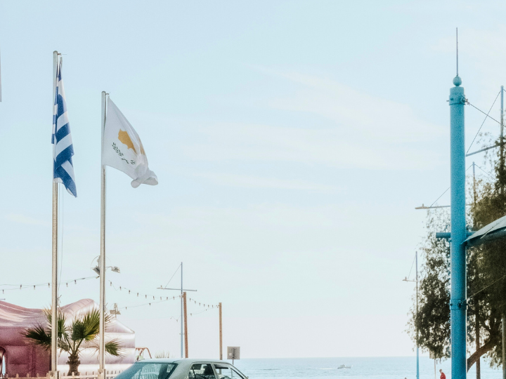 Ελπίζω να αφουγκρασθεί ο Πρόεδρος της Ελλα(δικής) μας Κυβερνήσεως τη φωνή της Ιστορίας της Κύπρου, την κραυγή αγωνίας του αφανιζόμενου τρισχιλιετούς Ελληνισμού και να επανακάμψει στην Αθήνα με τις πνευματικές του αποσκευές γεμάτες από Κύπρο.