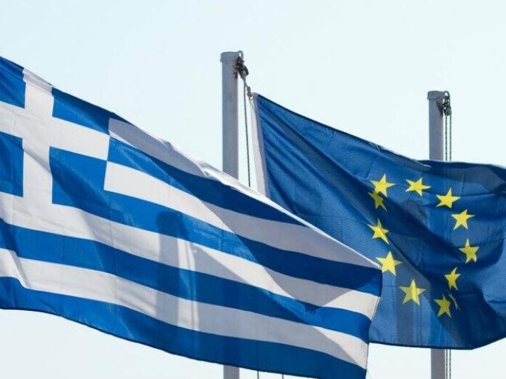 Τα κράτη μέλη μπορούν υποβάλλουν επίσημες αιτήσεις στήριξης στο πλαίσιο του SURE, το οποίο διαθέτει συνολική ικανότητα παρέμβασης ύψους έως 100 δισ. ευρώ για την προστασία θέσεων εργασίας και εργαζομένων που πλήττονται από την πανδημία.