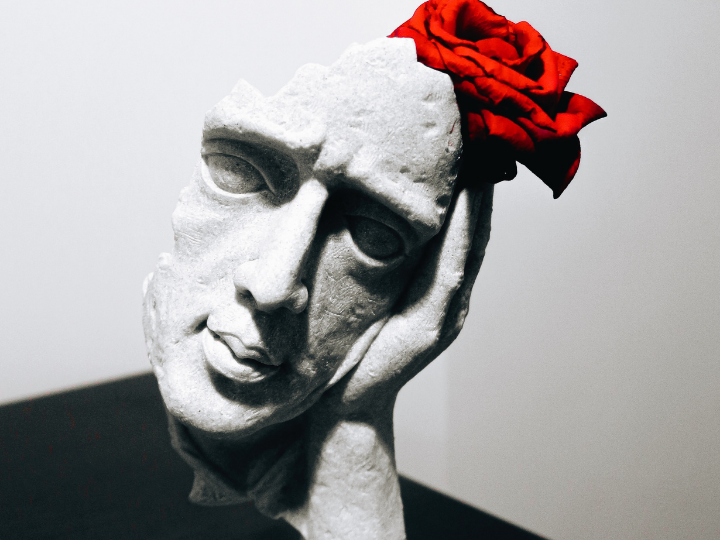 Η ασυνείδητη ανάκληση εμφυλιοπολεμικών συνδρόμων και η παράλληλη ροπή μεγάλου μέρους της κοινωνίας στο χαοτικό ιδεολογικά «ακραίο κέντρο», θα απωθούν στο συλλογικό καπιταλιστικό ασυνείδητο την μόνιμη έλλειψη ταξικής συνείδησης.