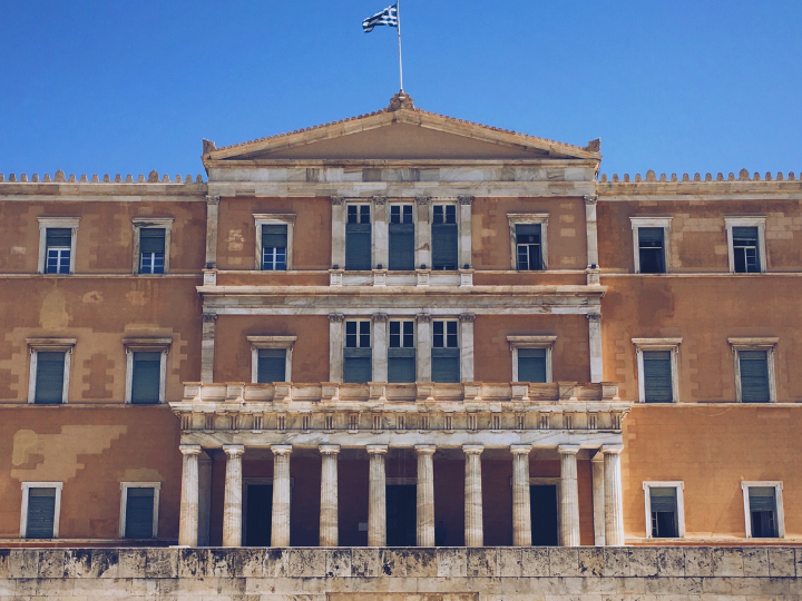 Οι προκλήσεις που βρίσκονται μπροστά μας είναι μεγάλες, εξίσου σημαντικές όμως είναι και οι ευκαιρίες για μια νέα προοπτική ανάπτυξης και ευημερίας. Η Δημόσια Υπηρεσία Απασχόλησης στέκεται δίπλα στους ανέργους, τους εργαζομένους και τις οικογένειές τους και συνεργάζεται με τον κόσμο του επιχειρείν, ανταποκρινόμενη στις ανάγκες των τοπικών οικονομιών και κοινωνιών.
