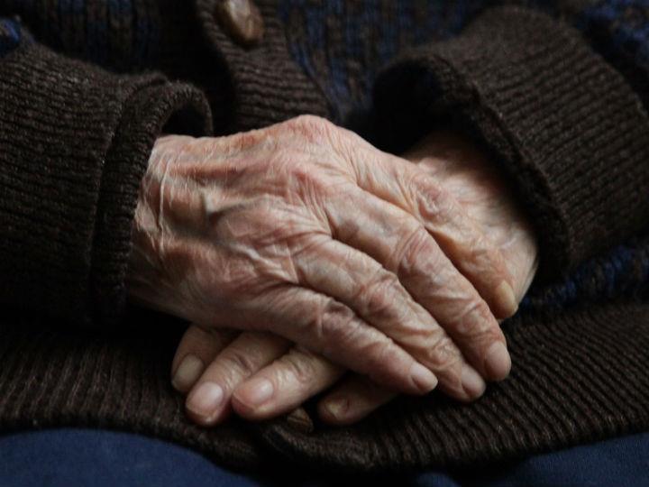 «Τυχόν παράταση των περιορισμών κυκλοφορίας ειδικά για ηλικιωμένους, δεν θα εξυπηρετούσε την αποφυγή μετάδοσης της μόλυνσης σε άλλους, αλλά θα αποτελούσε μία σαφή εκδήλωση πατερναλισμού προς τους υπερηλίκους».