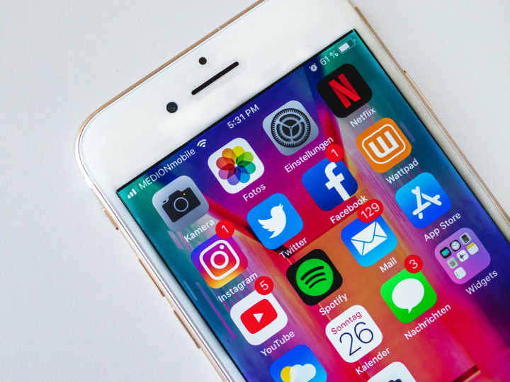 «Μήπως απλώς να κάνουν όσοι παίρνουν τις αποφάσεις το ελάχιστο, γνωρίζοντας ότι δεν κάνουν παρά το ελάχιστο;».