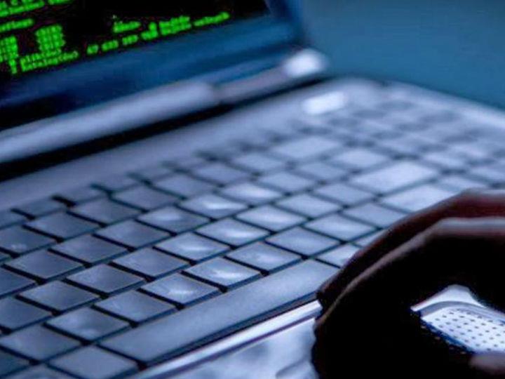 «Η καταχρηστική συμπεριφορά εις βάρος κάποιου λιγότερο ισχυρού με σκοπό να τον βλάψει, μειώσει ή παρενοχλήσει και η έκθεση των παιδιών μέσω μηνυμάτων, κοινωνικών δικτύων ή παιχνιδιών στον κίνδυνο του cyberbullying είναι μία συχνή συμπεριφορά στον online κόσμο.»