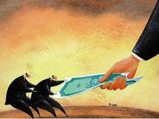 Κι αν ο Καβάφης βρέθηκε ανάμεσα στα τείχη της σεμνοτυφίας και των προκαταλήψεων της εποχής του γιατί δεν άκουσε του μάστορα τον ήχο, εμείς σήμερα βρισκόμαστε ανάμεσα στα τείχη των πελατειακών σχέσεων, της ιδιοτέλειας, της διαφθοράς και της ανευθυνότητας παρά το γεγονός ότι ακούγαμε και τους κρότους και τους ήχους αλλά και βλέπαμε και βλέπουμε τους χτίστες και μάλιστα με το μυστρί στο χέρι.