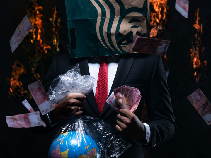 «Ο κόσμος μας, χωρίς καμιά αμφιβολία, βιώνει σε όλα τα επίπεδα ανατρεπτικές μεταβολές, κοινωνικού και πνευματικού χαρακτήρα, οι οποίες όντως συνιστούν κορυφαία επανάσταση μετά από αυτήν του Διαφωτισμού».