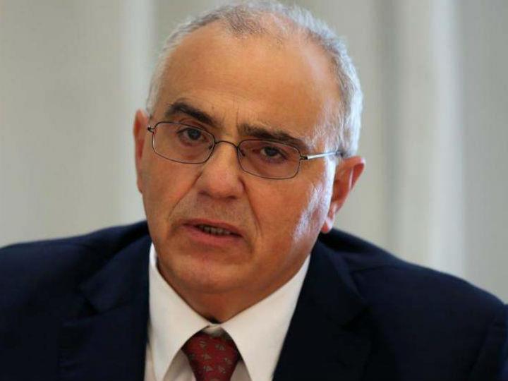 Το διεθνές περιβάλλον δεν διαμορφώνεται ευνοϊκό. Η παγκόσμια οικονομία επιβραδύνεται, με την Ευρωζώνη, όπου κατευθύνονται η πλειοψηφία των εξαγωγών μας, χωρίς δυναμική, σε χαμηλή αναπτυξιακή τροχιά, μια «κουρασμένη» ήπειρος.