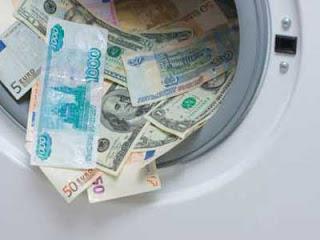 Θα αναρωτηθεί κάποιος πόσο μας ενδιαφέρουν εδώ στην Ελλάδα όλα αυτά. Και όμως: η καθημερινότητα μας - με τα ασφυκτικά μέτρα λιτότητας των τριών μνημονίων και της πιστωτικής ασφυξίας στο όνομα της δημοσιονομικής πειθαρχίας- είναι άρρηκτα συνδεδεμένη με την διεθνή οικονομική πραγματικότητα.