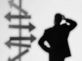 Η χώρα δεν πρόκειται να ορθοποδήσει σύντομα- όποιος ασχολείται με την καθημερινότητα στις συναλλαγές και γνωρίζει πώς αυτές επηρεάζονται από την ισχύ της μακροοικονομίας, το αντιλαμβάνεται εύκολα. 