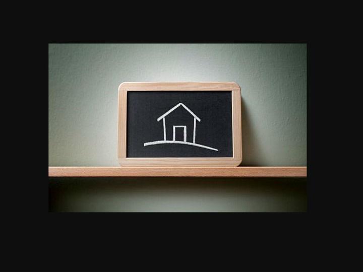 Το μέσο εισόδημα των γονέων που επιλέγουν για τα παιδιά τους σήμερα την κατ’ οίκον εκπαίδευση αντιστοιχεί στο μέσο εθνικό εισόδημα και το 54% αυτών είναι απόφοιτοι πανεπιστημίων ή κολεγίων. 