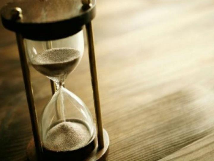 Τόσο οι κυβερνήσεις όσο και οι πολίτες, ως άτομα και ως συλλογικότητες, δεν έχουν την ίδια οπτική στην διαχείριση του χρόνου στο πλαίσιο της αντιμετώπισης του προβλήματος. 