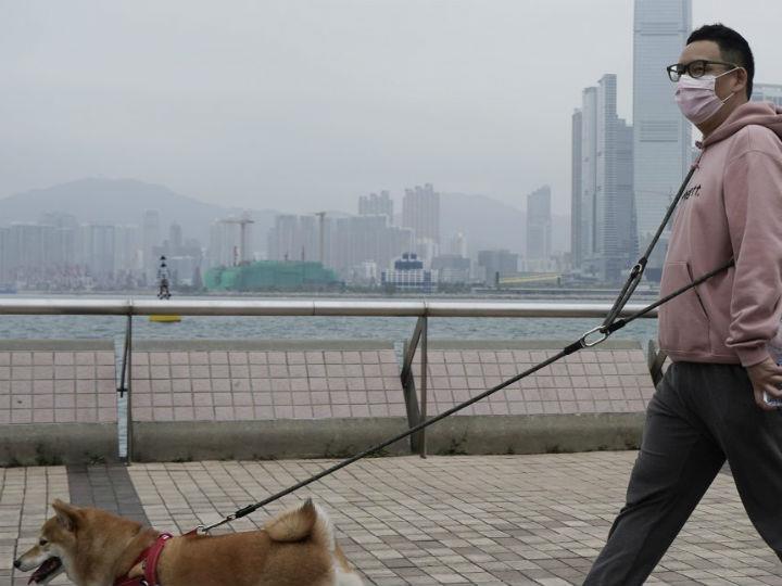 Η ώρα των αναγκαστικών φυσικών αποστάσεων ανάμεσα στους ανθρώπους είναι η ώρα που οι πραγματικοί κοινωνικοί δεσμοί πρέπει να ενισχυθούν.