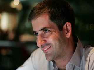 Στόχος μας είναι να φτιάξουμε την πρώτη επιχειρηματική Περιφέρεια της χώρας. Ένα νέο υπόδειγμα άσκησης διοίκησης, το οποίο, χωρίς κόμπλεξ και φοβικότητα, με συστηματικό σχεδιασμό, στηρίζει τις επενδύσεις. Μία ελληνική περιφέρεια που θέτει ως πήχη την λειτουργία των δυναμικών περιφερειών της Ευρώπης και παράγει απτά και μετρήσιμα αποτελέσματα.