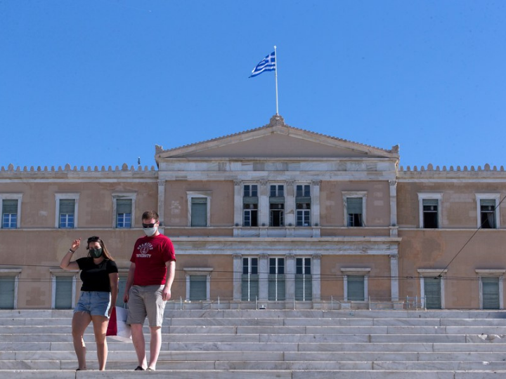 «Μπροστά στον κίνδυνο ανυπακοής σε παράταση της πολιτικής του Iockdown, υπάρχουν άραγε μέτρα που μπορούν να βελτιώσουν την κατάσταση;».