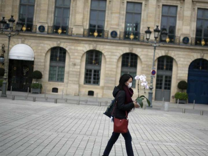 «Είμαστε ενήλικοι, κι έτσι θα συμπεριφερθούμε», δήλωσε ο πρωθυπουργός της Σουηδίας. «Ουδείς είναι μόνος στην κρίση, έχει όμως και το βάρος της ατομικής του ευθύνης».