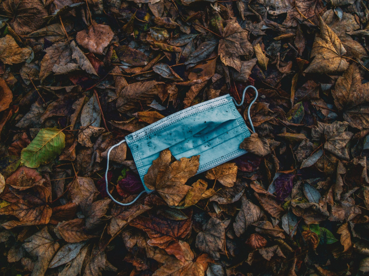 «Οι κοινωνίες είναι ουσιαστικά εγκλωβισμένες μεταξύ της υγειονομικής ασφάλειας και του βιοπολιτικού σχεδιασμού.»