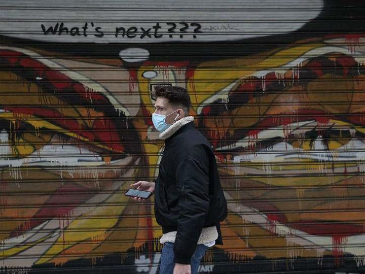 «Ο βαθμός ολοκληρωτισμού θα καθορίσει και τους βαθμούς ελευθερίας μας. Γιατί αναφέρομαι σε βαθμούς ολοκληρωτισμού; Μα γιατί είναι εμφανές ότι ένα ισχυρό σύμπλεγμα ολιγοπωλιακών συμφερόντων σε τεχνολογία, υγεία, ασφάλεια φαίνεται να κερδίζει πολλά από την 4η βιομηχανική επανάσταση όπως γράφουν πολλοί και από την πολυαναμενόμενη ’’Μεγάλη Επανεκκίνηση’’.»