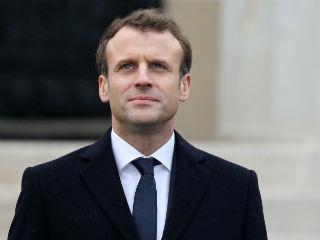  Η πρόκληση για τον Γάλλο πρόεδρο θα είναι να πείσει την αρχική εκλογική του βάση, η οποία κλίνει προς τα αριστερά και το κέντρο, ότι δεν κυβερνά μόνον για τις επιχειρήσεις και τους εύπορους.