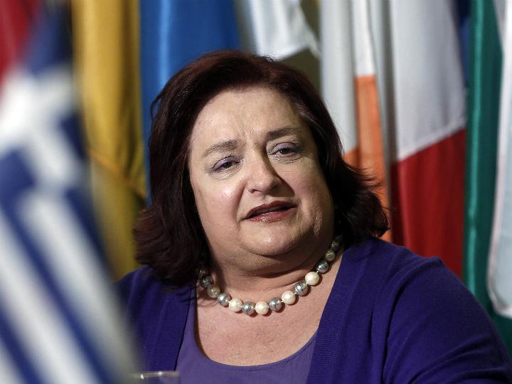 «Το βασικό πρόβλημα ενός κράτους στη σημερινή συγκυρία είναι ότι ο διεθνής ανταγωνισμός δεν επιτρέπει υστέρηση στη λήψη αποφάσεων και την παραγωγή κυβερνητικών αποτελεσμάτων.»