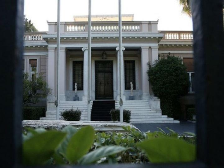 «Η μητρική εταιρεία εκτός από σαφές όραμα είχε και εταιρική κουλτούρα, εκφραζόμενη από αξίες, όπως : εξισωτισμός προς τα κάτω, εξοβελισμός της αριστείας, αλαζονεία, μαχητικότητα, επιλεκτική μνήμη και εφαρμογή νόμων και κανόνων.»