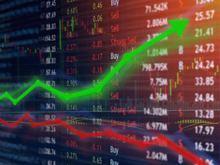 Ο κυκλικά προσαρμοσμένος λόγος τιμής προς κέρδη (CAPE) ο οποίος καταγράφει την αναλογία της πραγματικής τιμής μετοχής (προσαρμοσμένη στον πληθωρισμό) προς τον δεκαετή μέσο όρο των πραγματικών κερδών ανά μετοχή φαίνεται να προβλέπει πραγματικές μακροπρόθεσμες αποδόσεις χρηματιστηρίου σε πέντε περιοχές με επιρροή στον κόσμο.