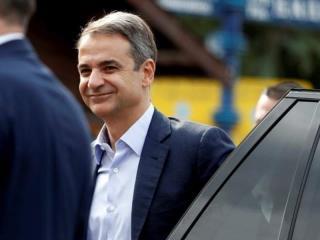 Οι στοχευμένες κινήσεις προς ανακούφιση της μεσαίας τάξης και το κυβερνητικό πρόγραμμα που υπήρξε συνέχεια των προεκλογικών εξαγγελιών, δημιούργησε ένα κλίμα ευφορίας, κυρίως στο 15% που έδωσε ψήφο σκοπιμότητας.